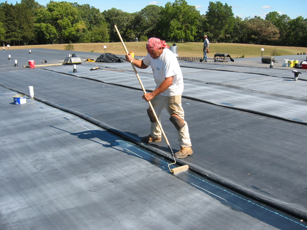 Black and White EPDM Roof Systems in Lubbock